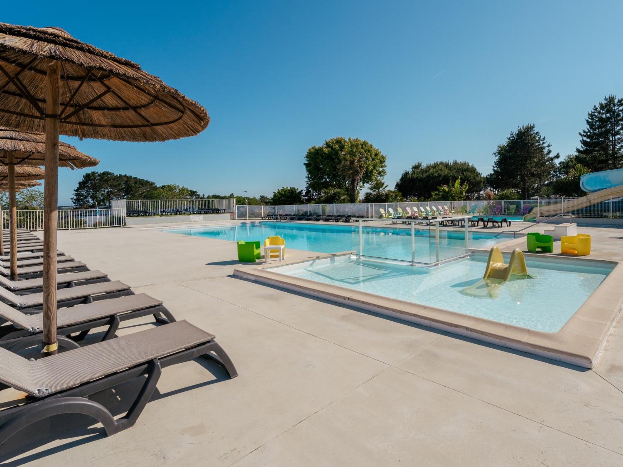 Domaine Les Jardins De Kergal Campsite 4*